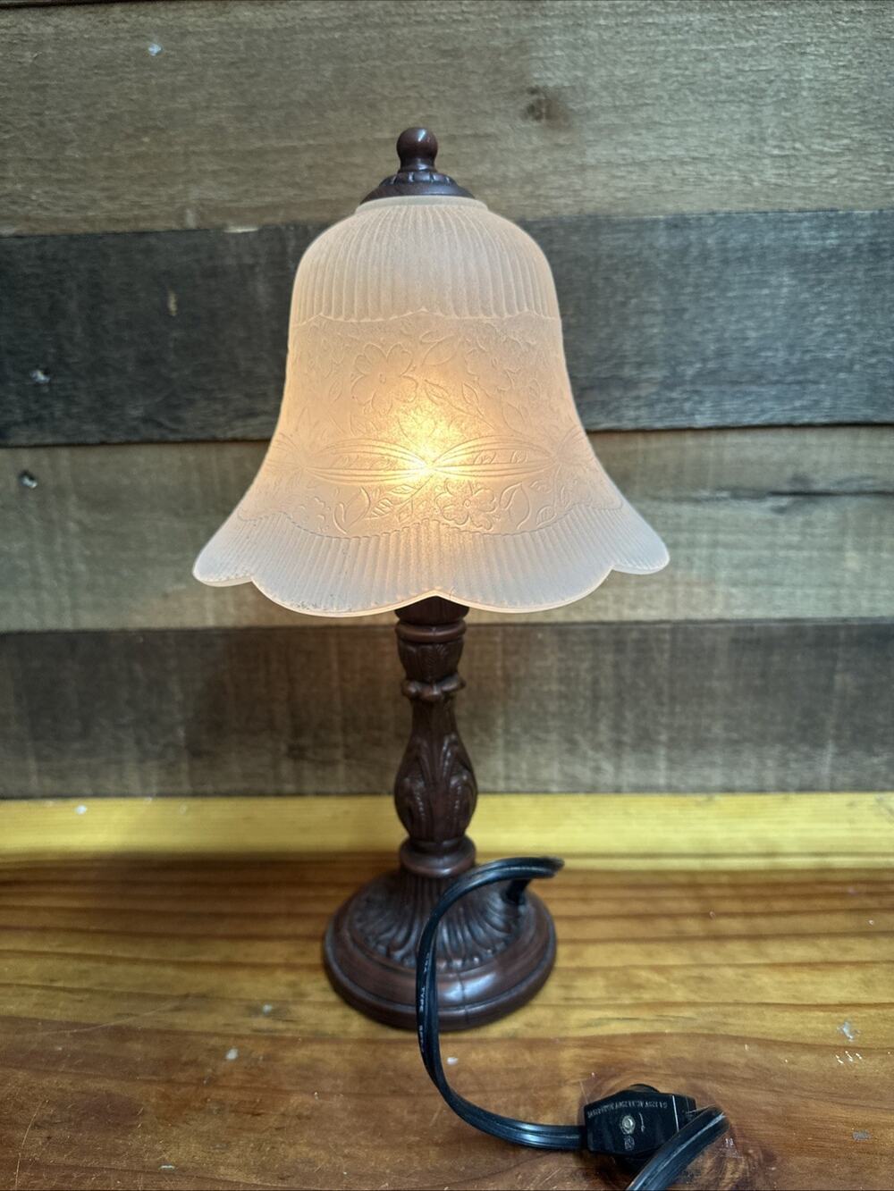 Frosted Etched Glass Shade Table Lamp 13”